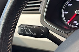 oranssi SEAT Arona 2018 kuva 16.