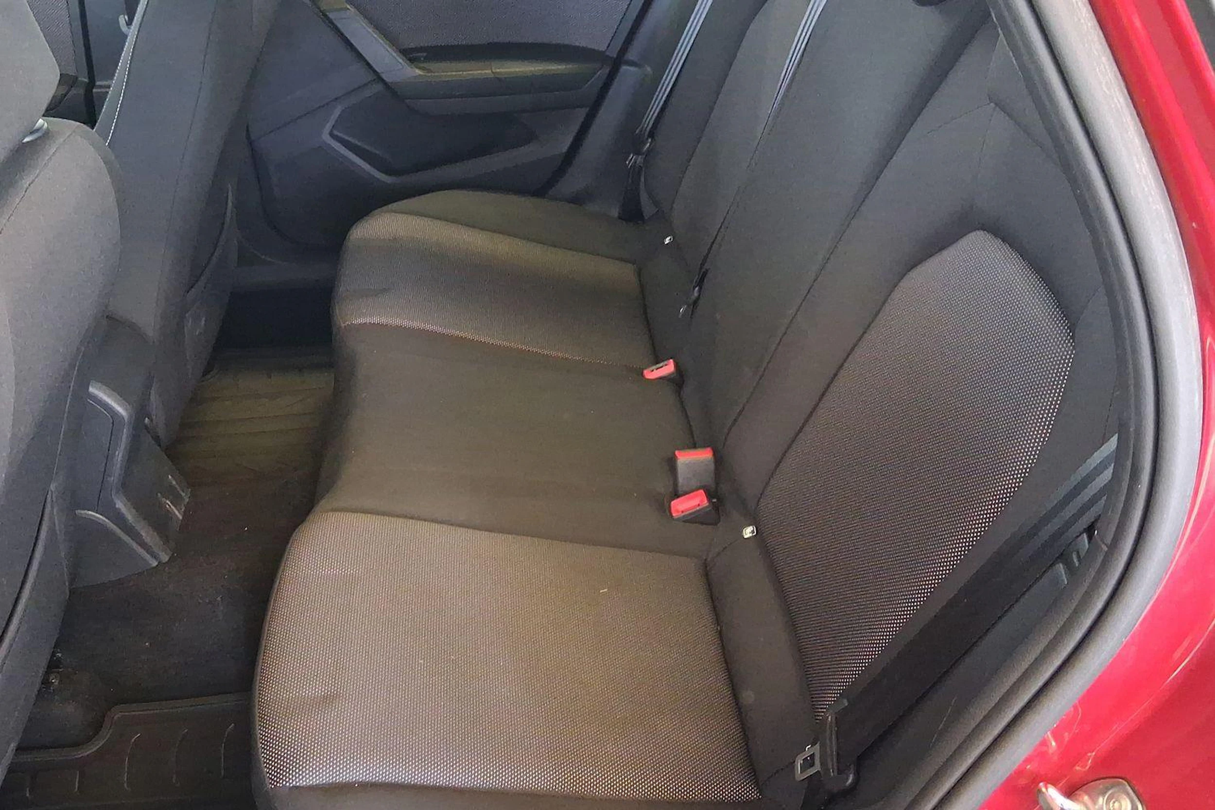 punainen SEAT Arona 2019 kuva 8.