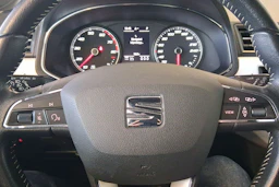 punainen SEAT Arona 2019 kuva 13.