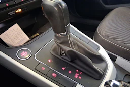 punainen SEAT Arona 2019 kuva 15.