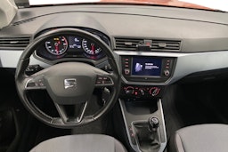 Oranssi SEAT Arona 2019 kuva 9.