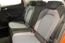 Oranssi SEAT Arona 2019 kuva 10.