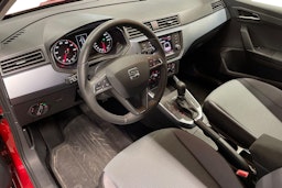 vihreä SEAT Arona 2019 kuva 6.