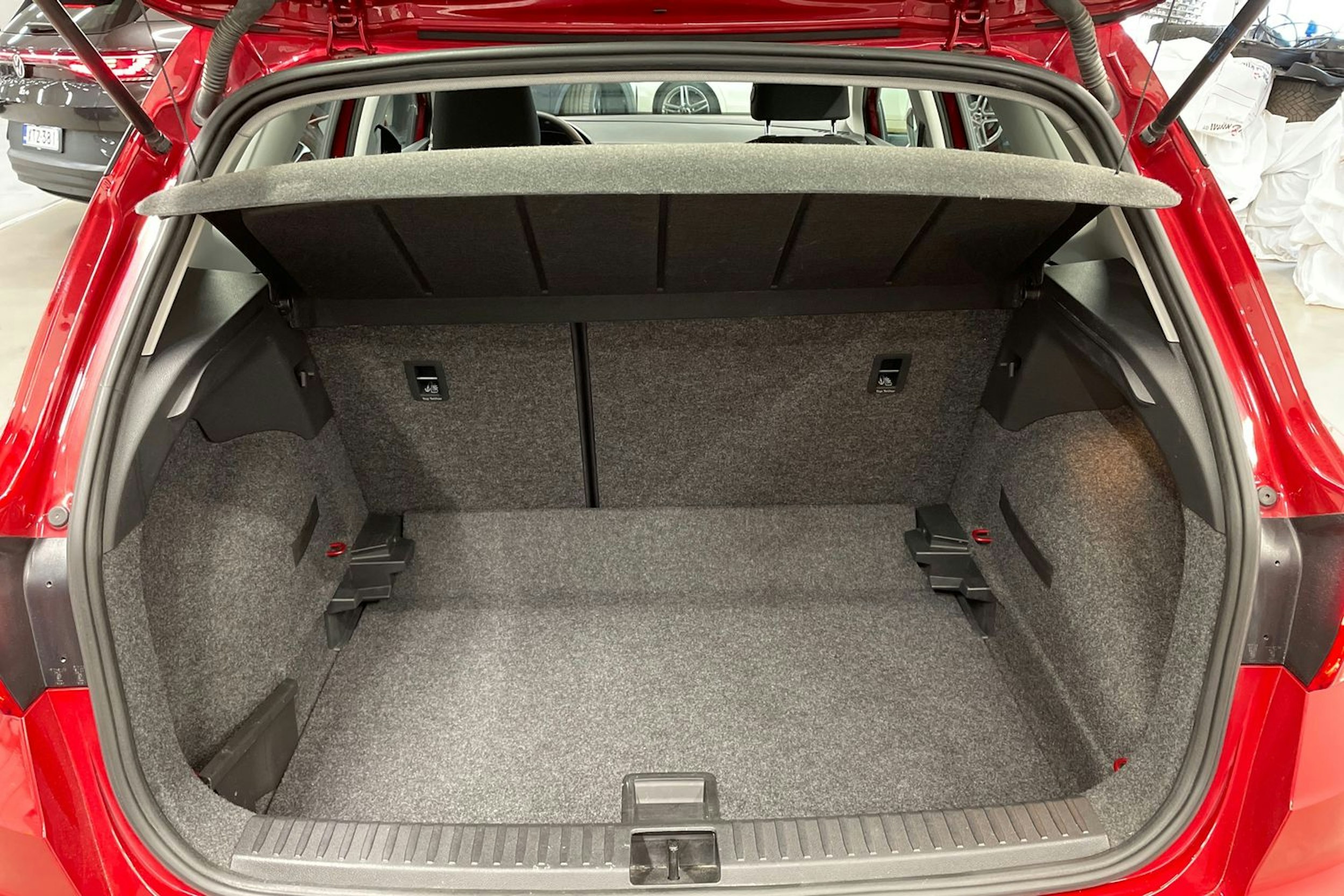 vihreä SEAT Arona 2019 kuva 14.