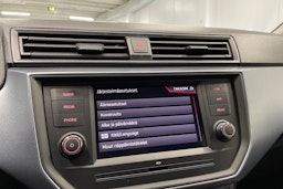 vihreä SEAT Arona 2019 kuva 17.