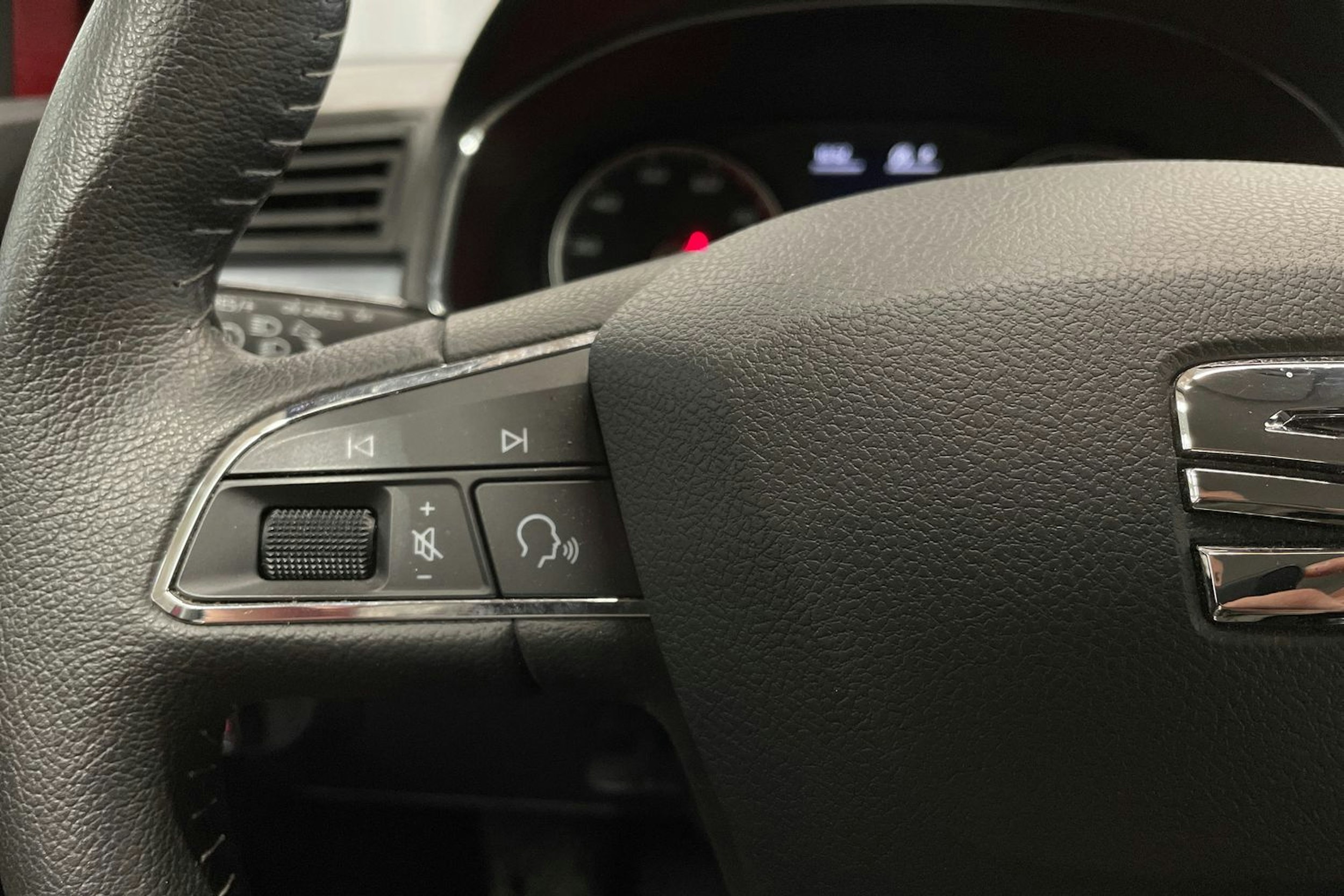 vihreä SEAT Arona 2019 kuva 22.