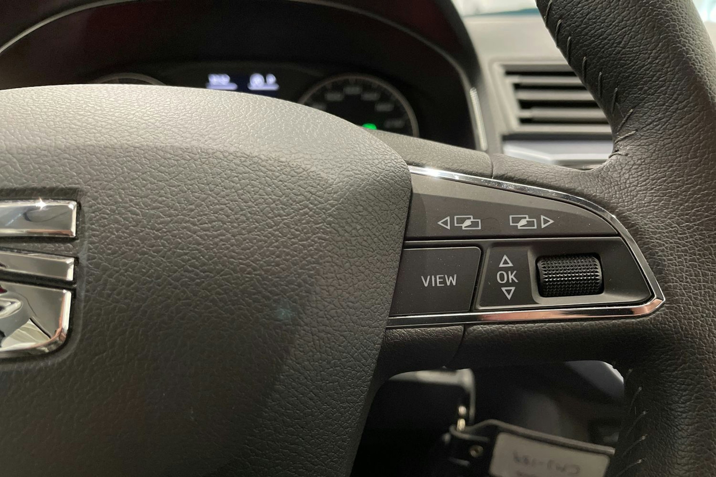 vihreä SEAT Arona 2019 kuva 23.