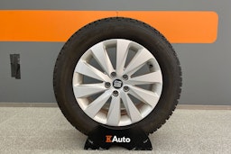 punainen SEAT Arona 2019 kuva 13.