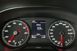 punainen SEAT Arona 2019 kuva 16.