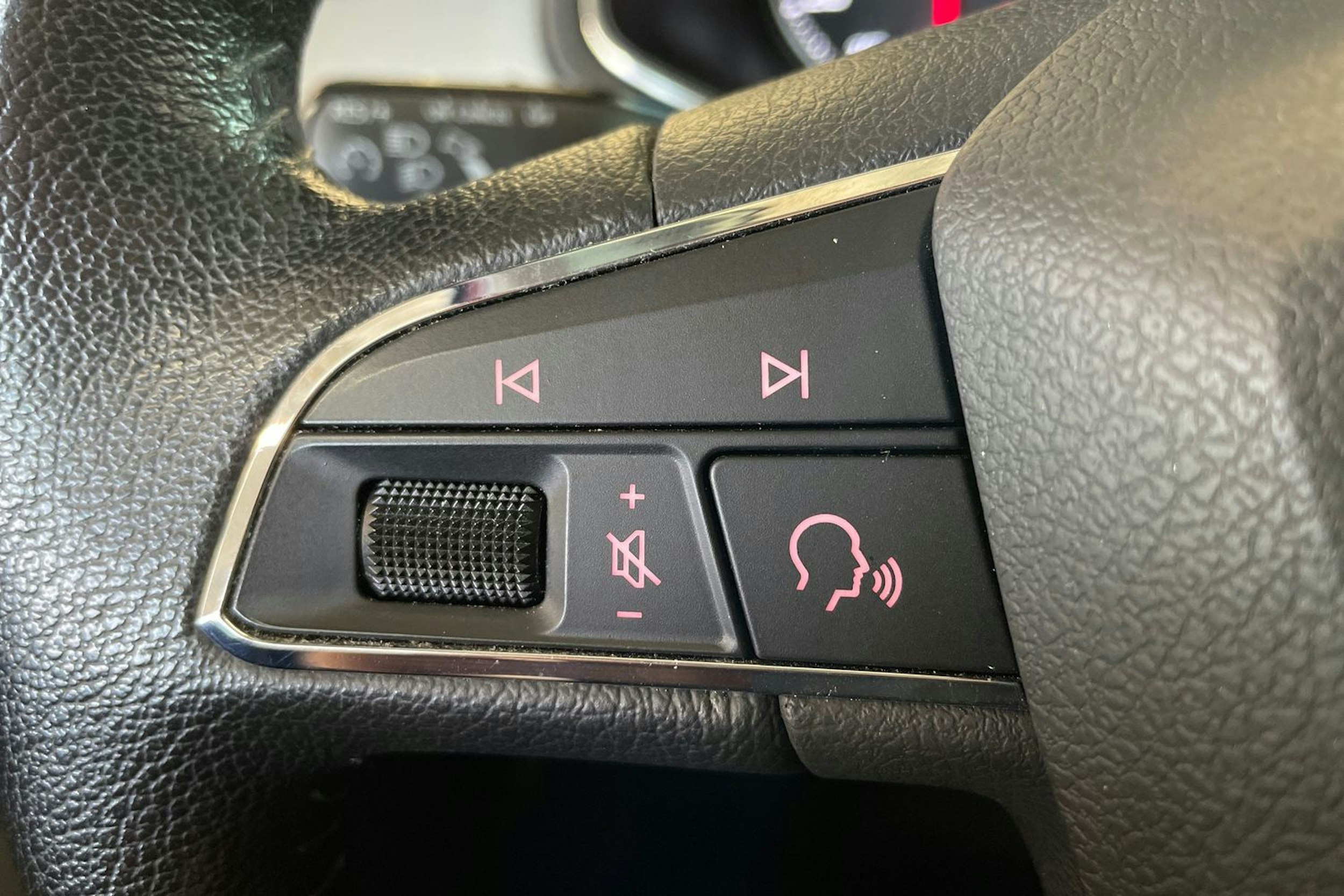 punainen SEAT Arona 2019 kuva 17.