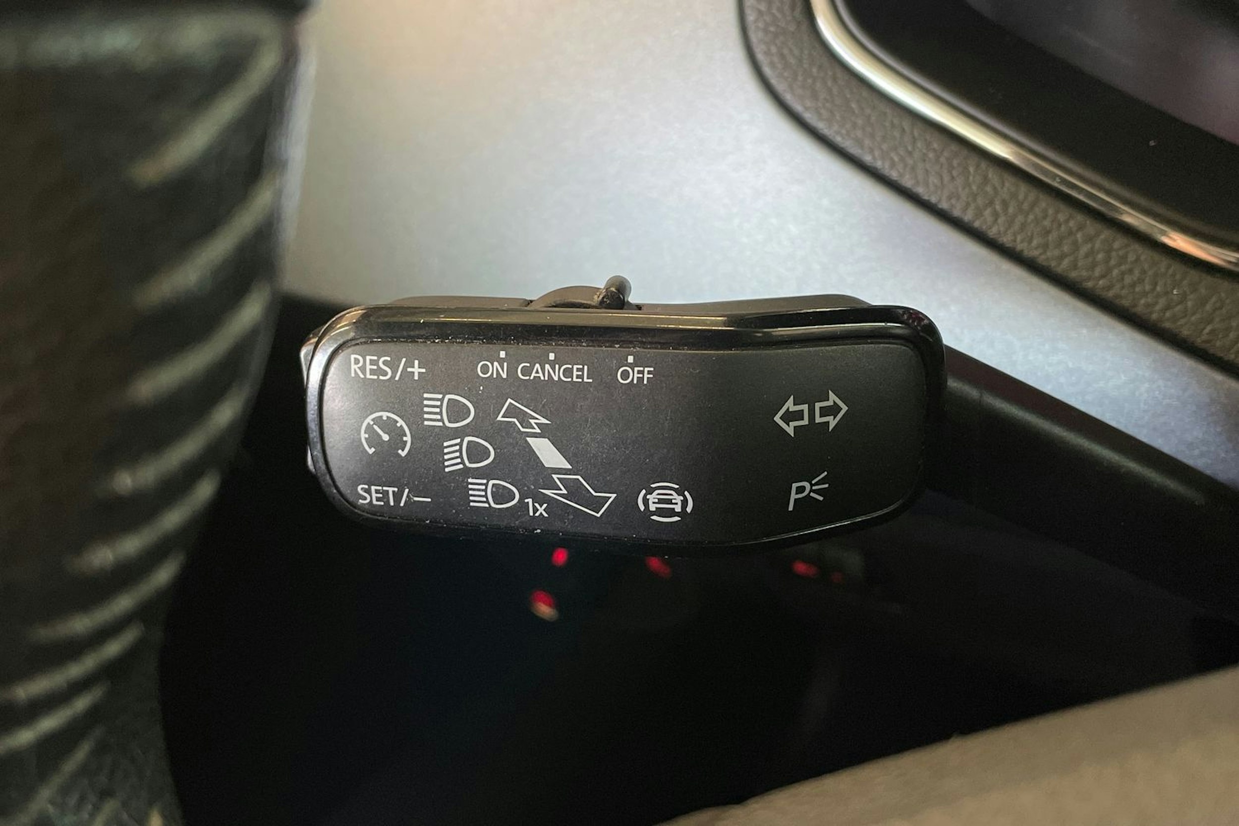 punainen SEAT Arona 2019 kuva 18.