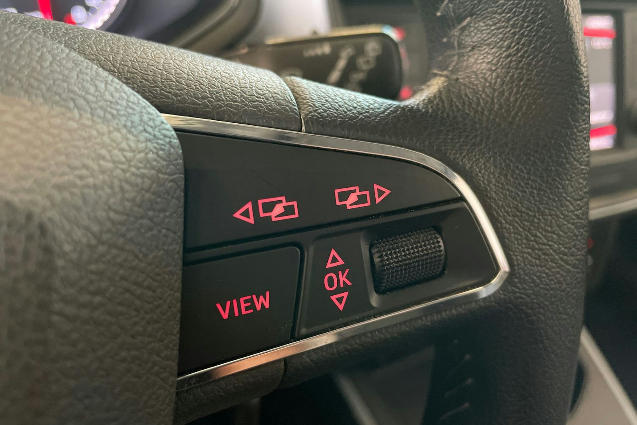 punainen SEAT Arona 2019 kuva 19.