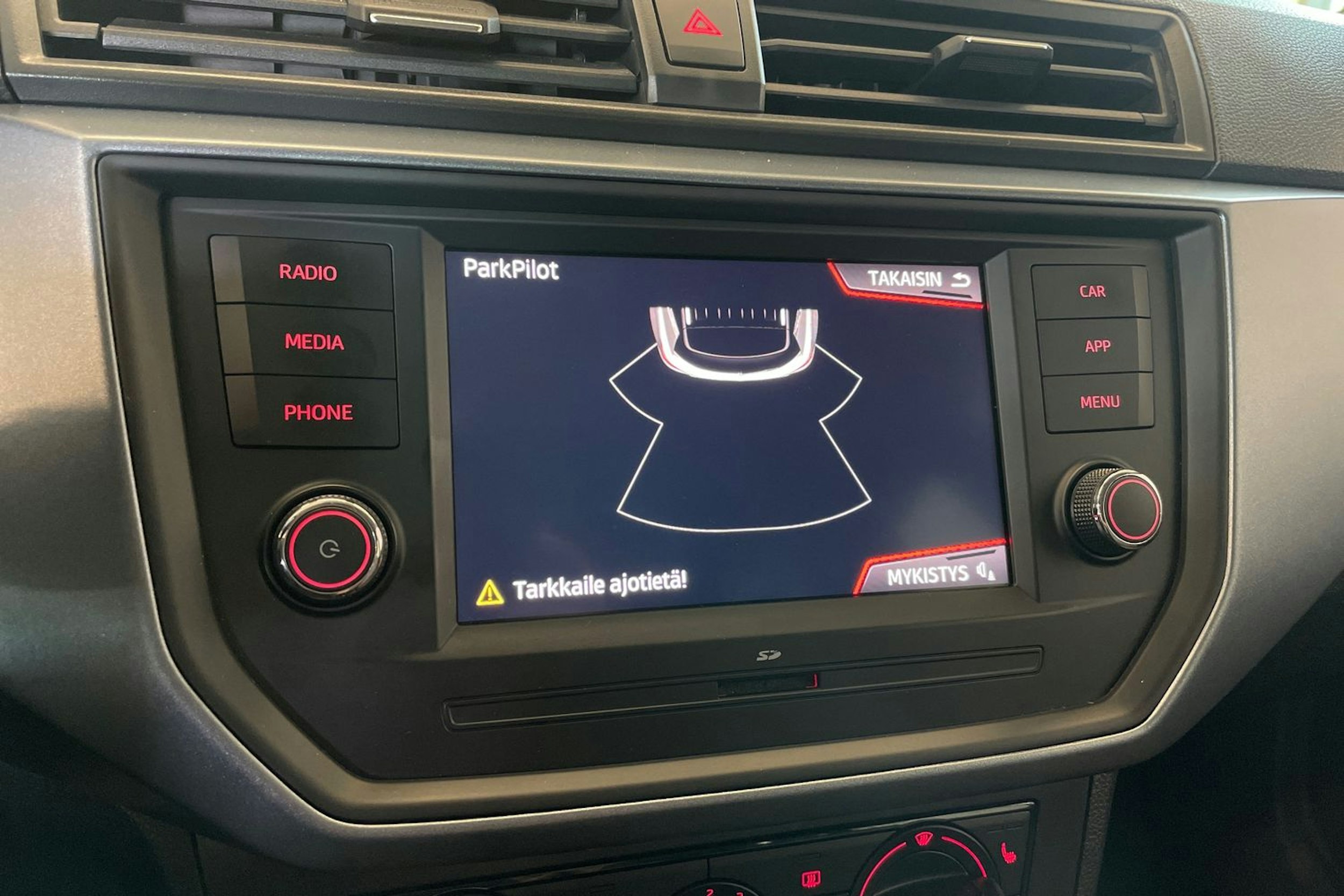 punainen SEAT Arona 2019 kuva 26.