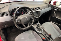 vihreä SEAT Arona 2019 kuva 7.