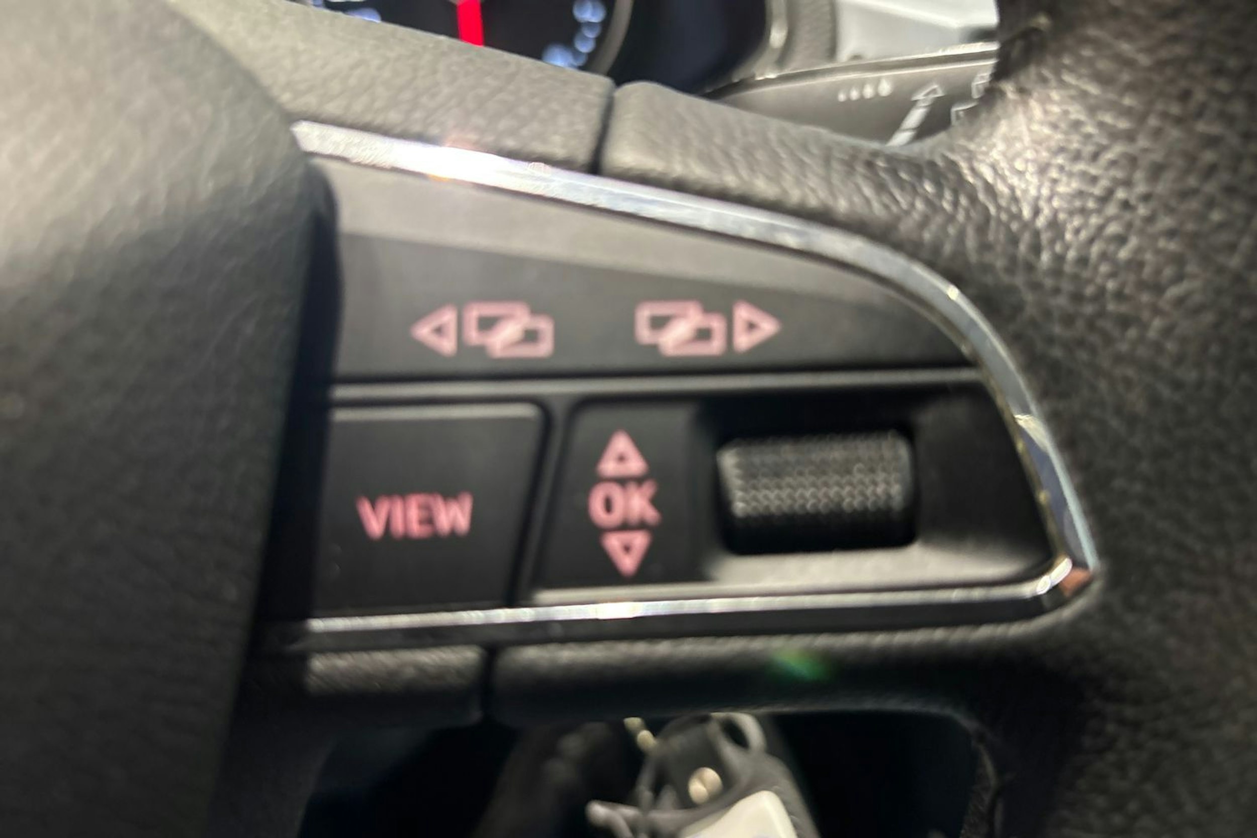 vihreä SEAT Arona 2019 kuva 21.