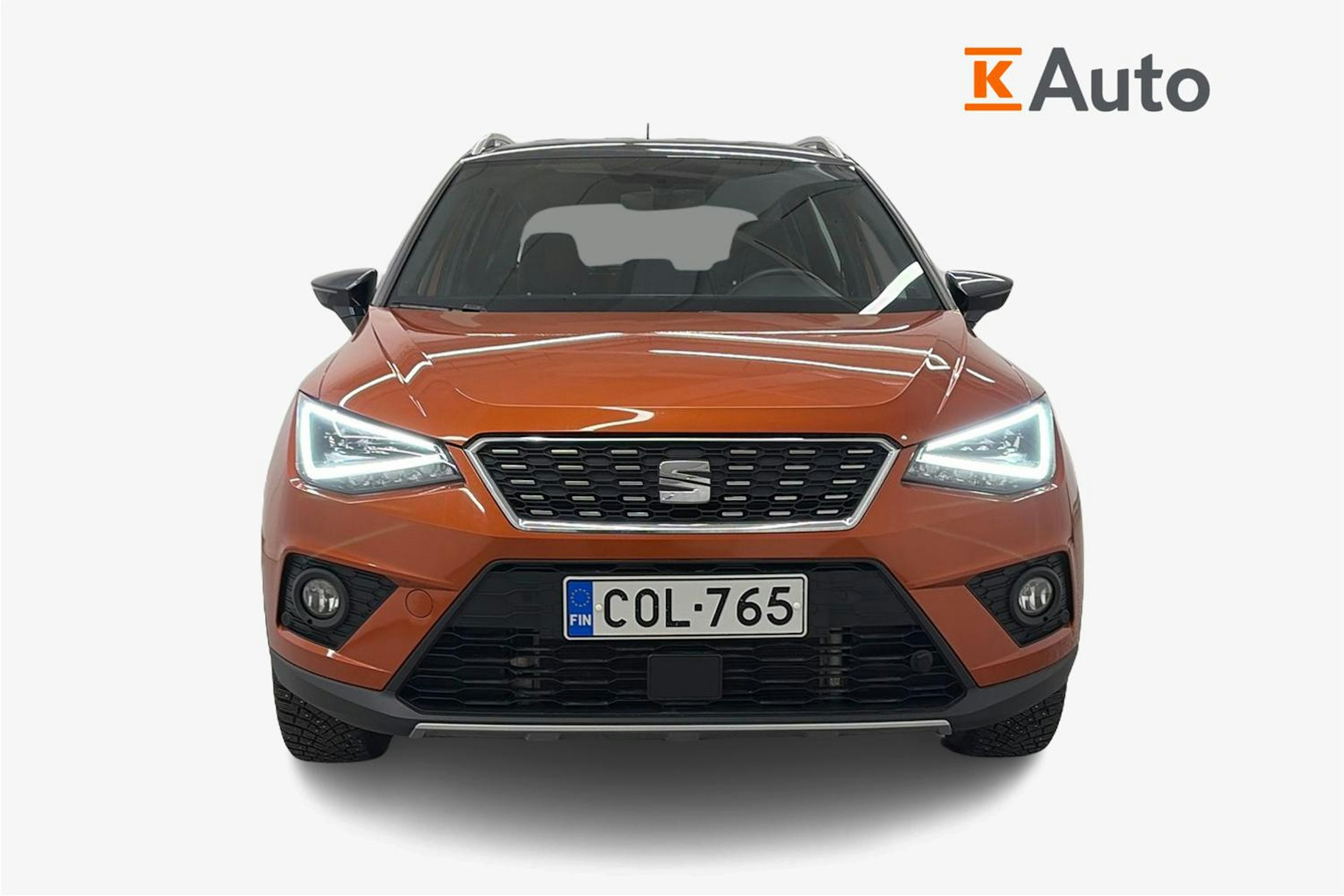 Oranssi SEAT Arona 2020 kuva 5.