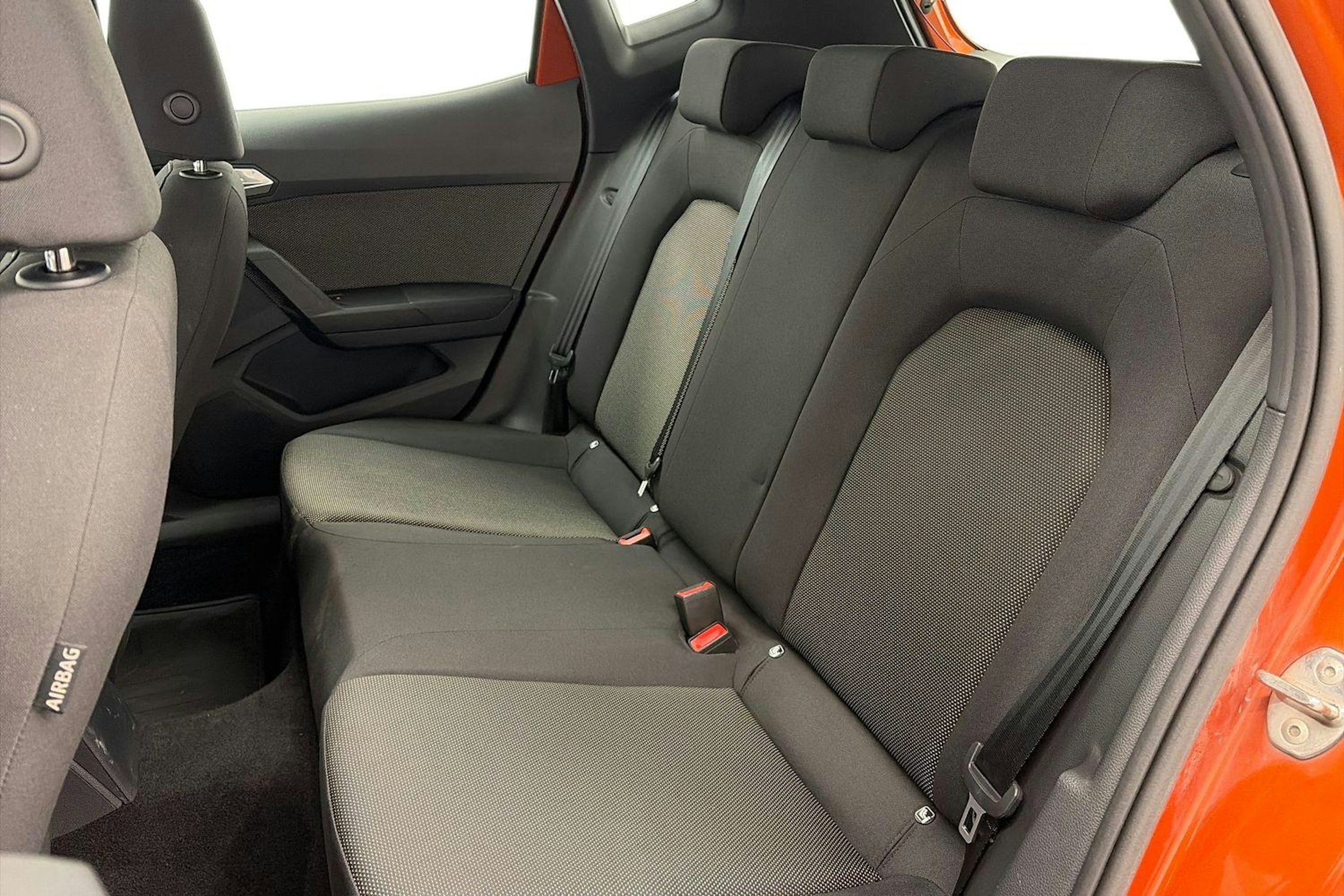 Oranssi SEAT Arona 2020 kuva 10.