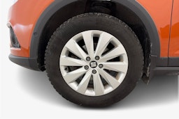 Oranssi SEAT Arona 2020 kuva 11.