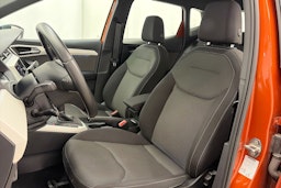 Oranssi SEAT Arona 2020 kuva 14.