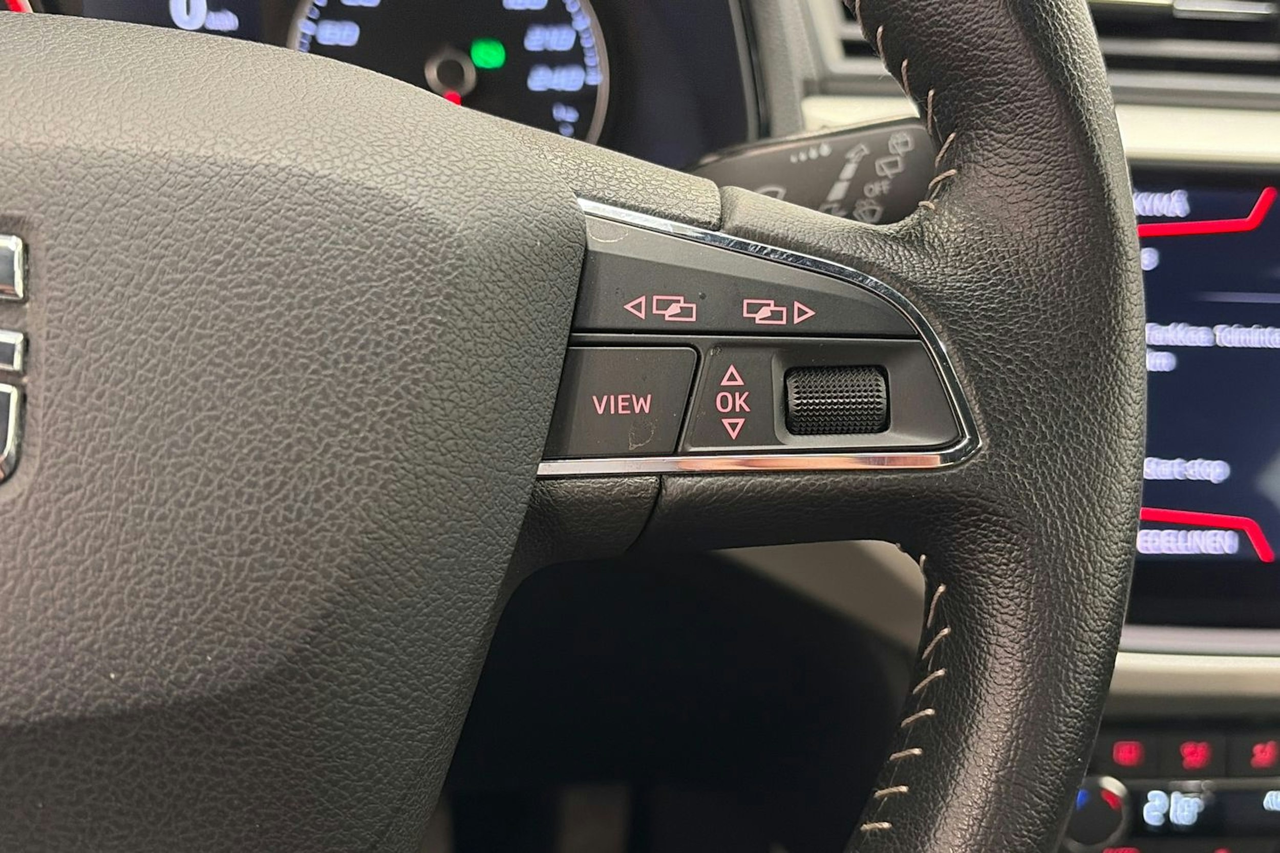 Oranssi SEAT Arona 2020 kuva 17.