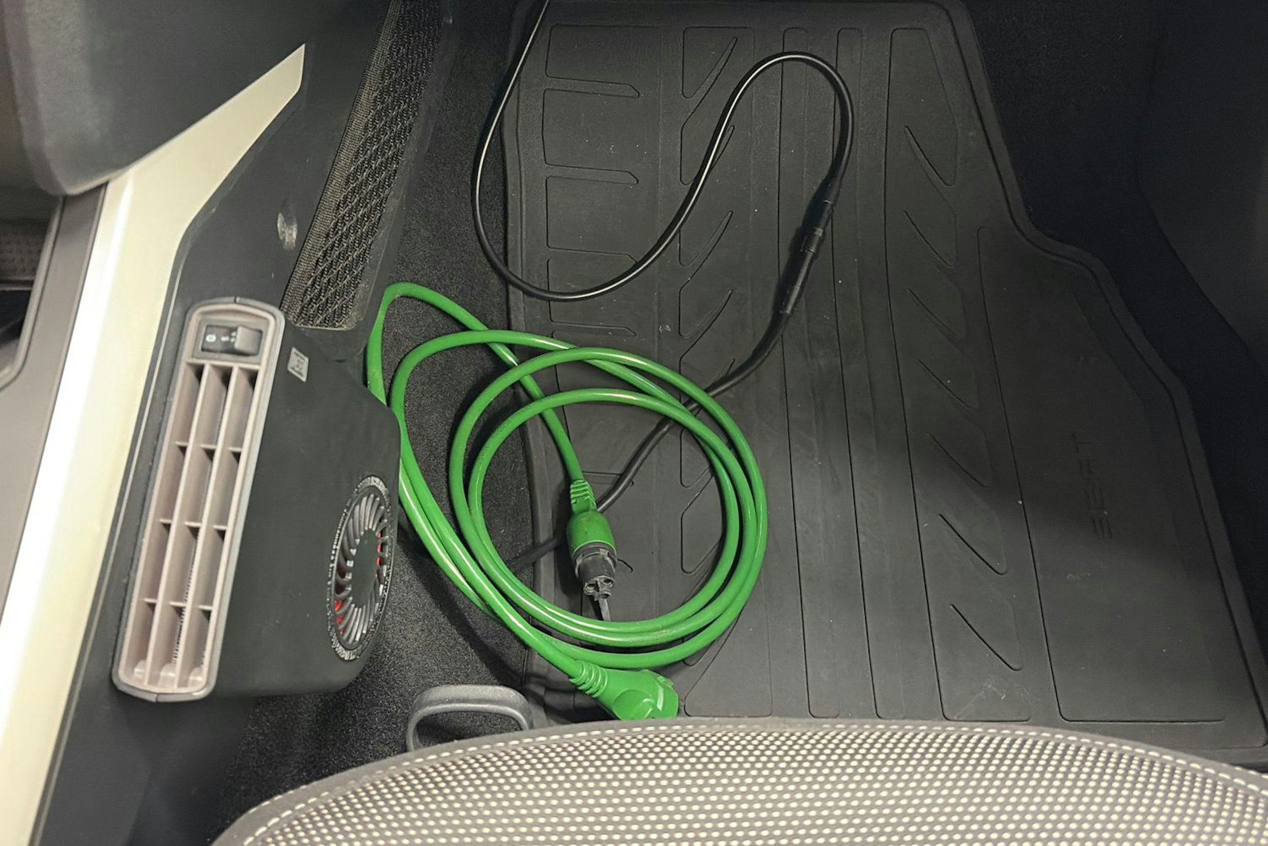 Oranssi SEAT Arona 2020 kuva 25.