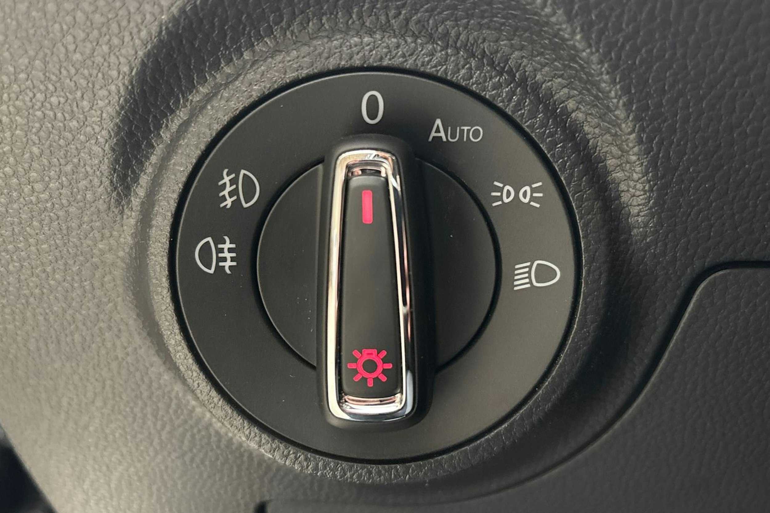harmaa SEAT Arona 2020 kuva 12.