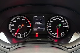 harmaa SEAT Arona 2020 kuva 14.