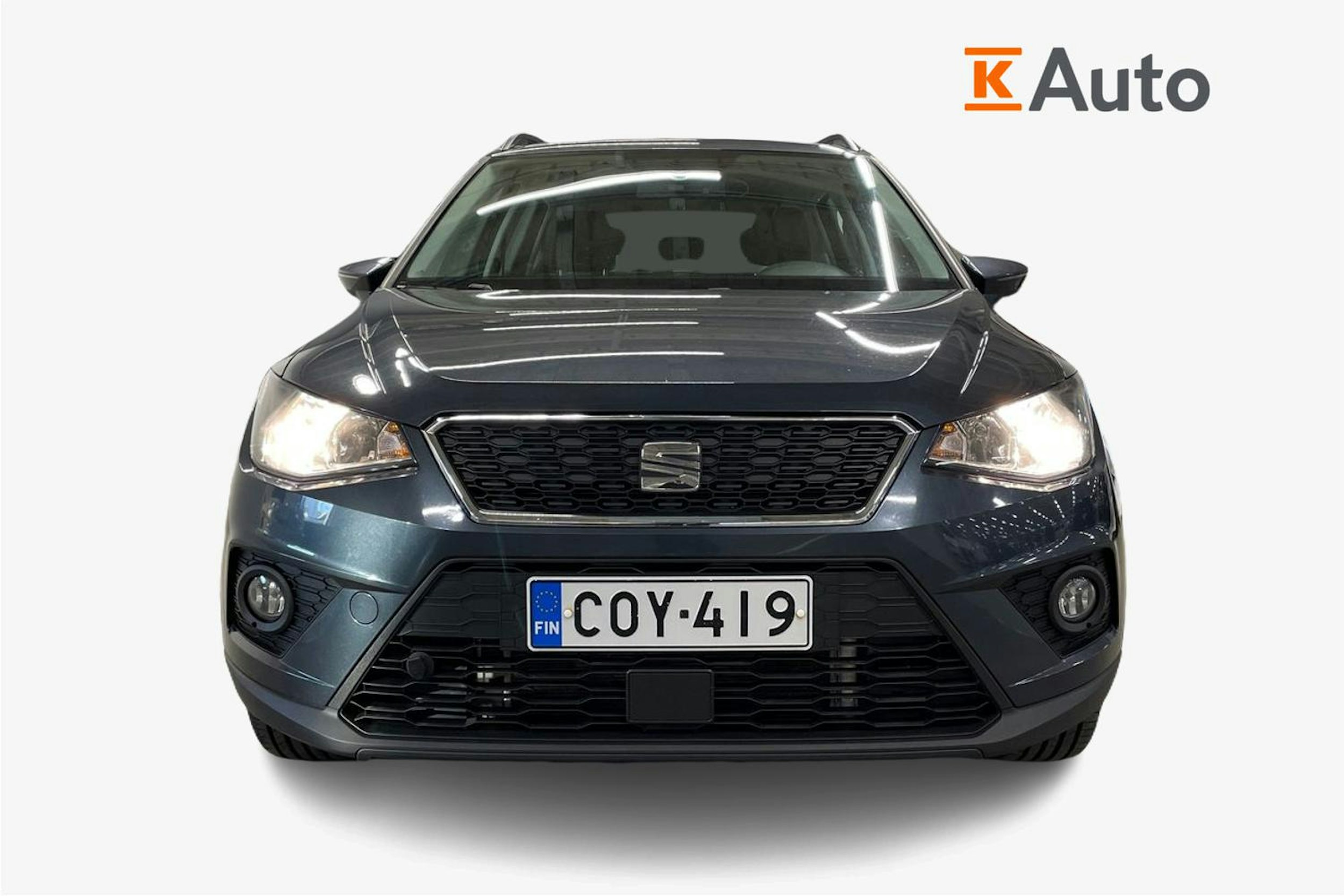 harmaa SEAT Arona 2020 kuva 5.