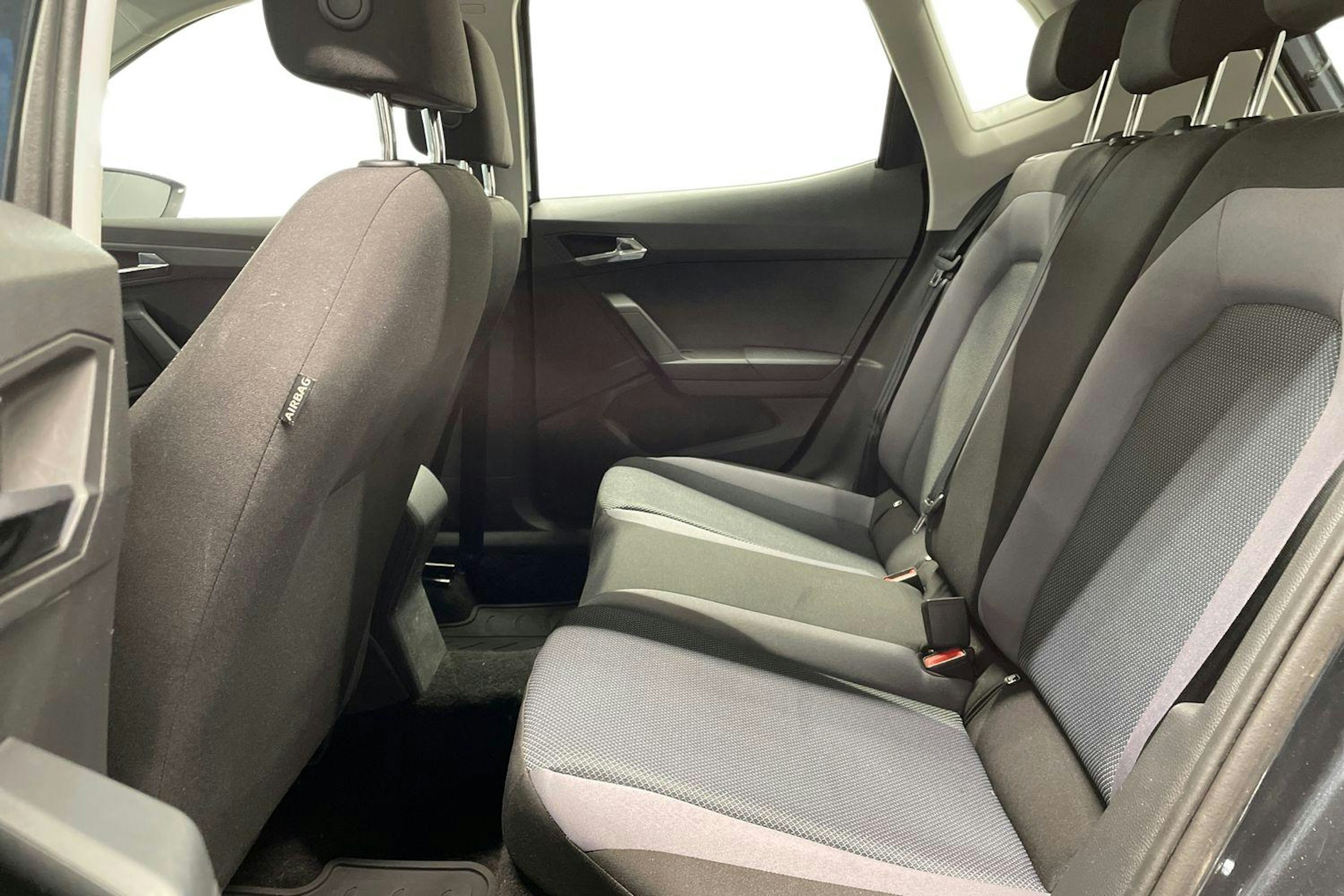 harmaa SEAT Arona 2020 kuva 10.