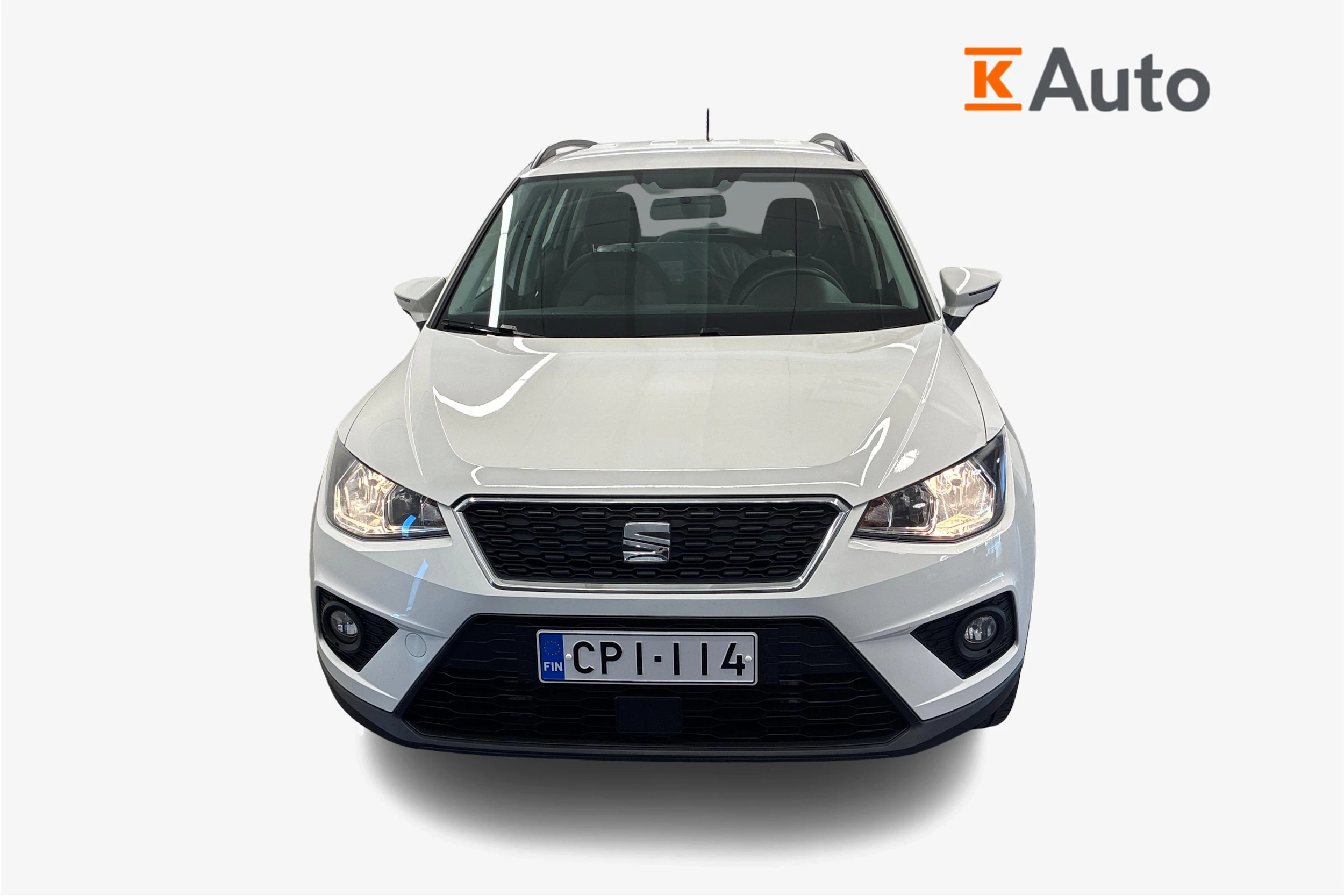 valkoinen SEAT Arona 2020 kuva 4.