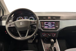 valkoinen SEAT Arona 2020 kuva 7.