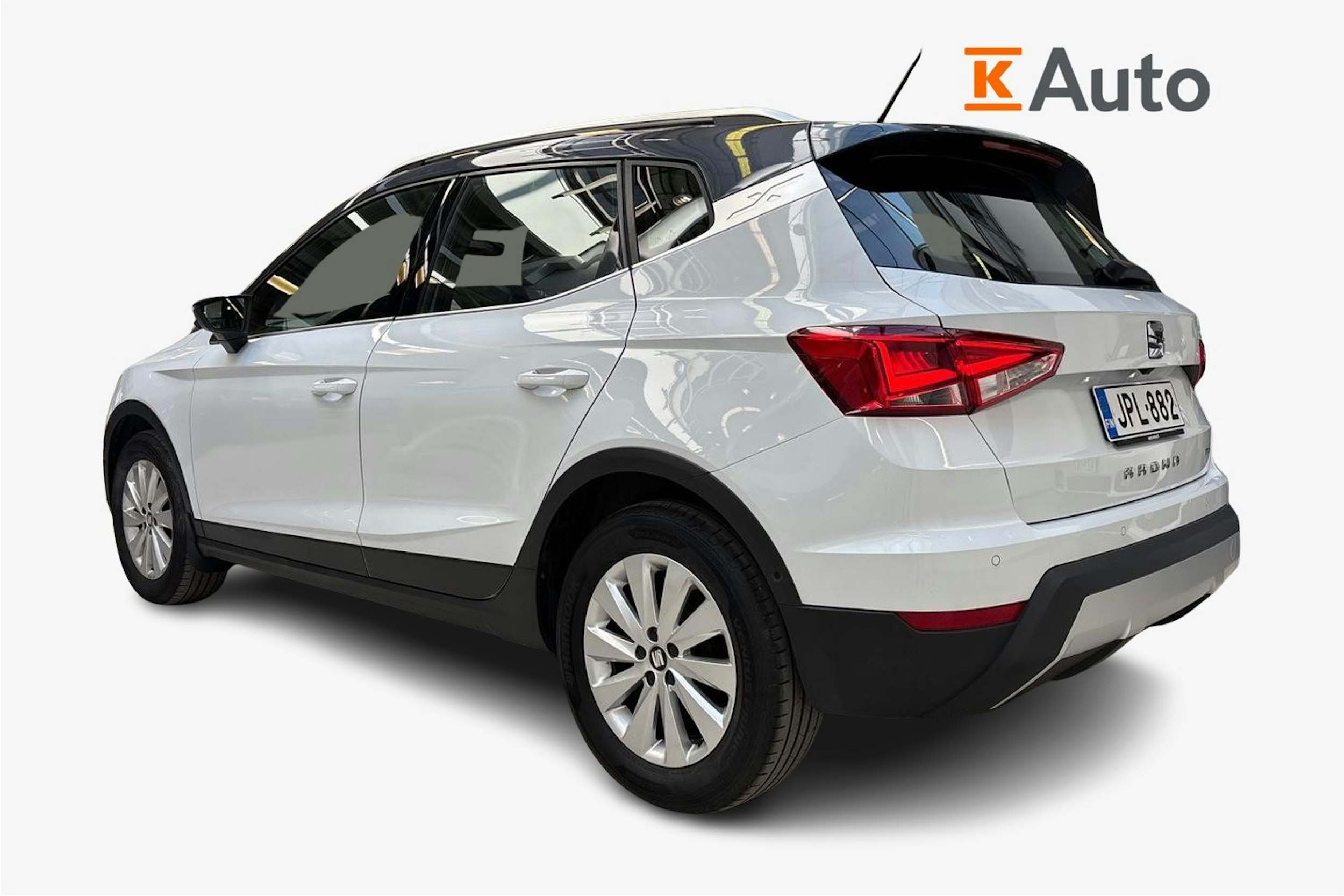 valkoinen SEAT Arona 2020 kuva 2.