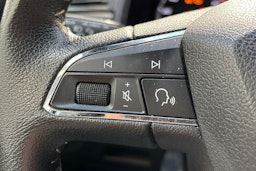 valkoinen SEAT Arona 2020 kuva 18.