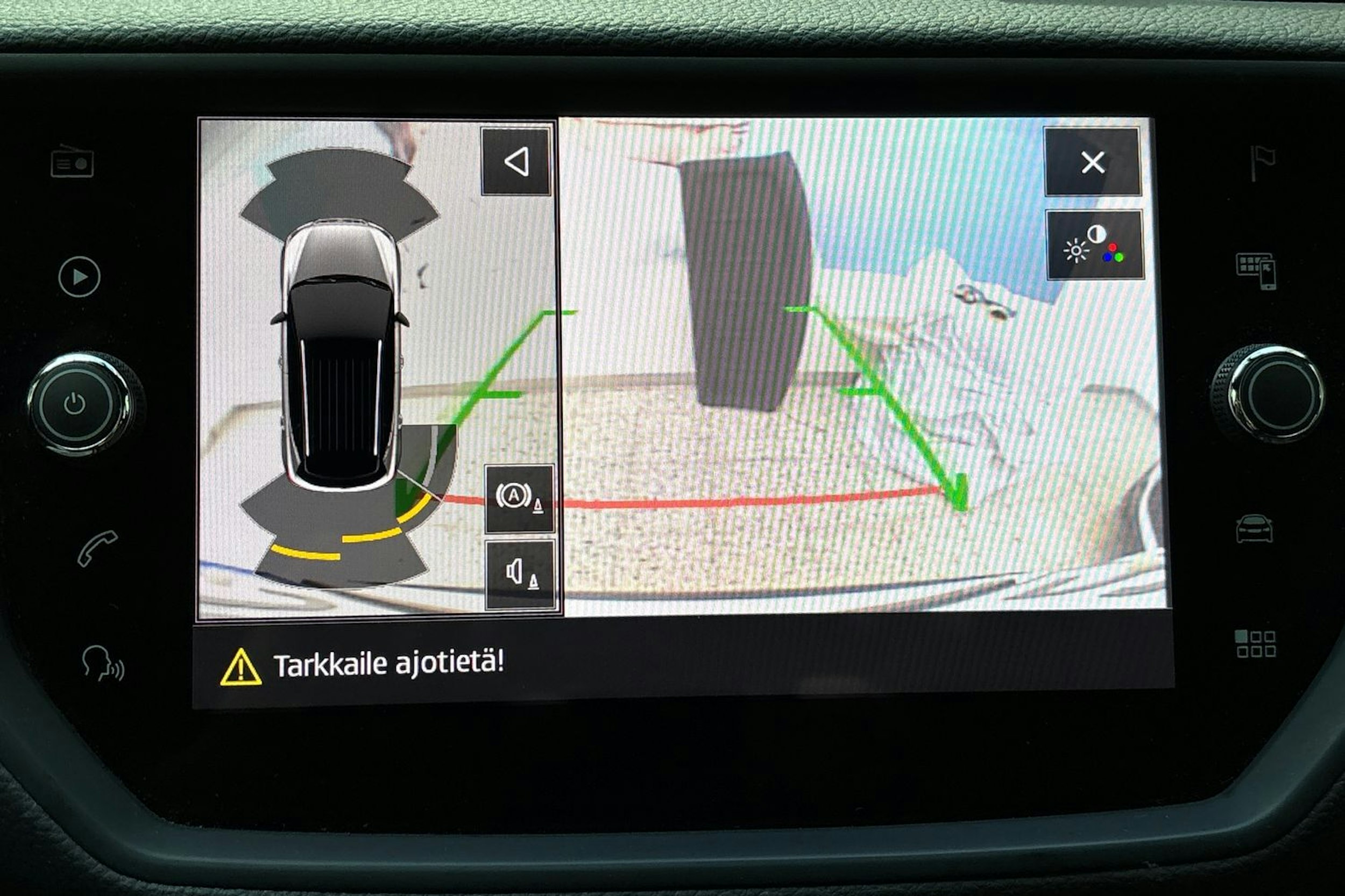 valkoinen SEAT Arona 2020 kuva 22.