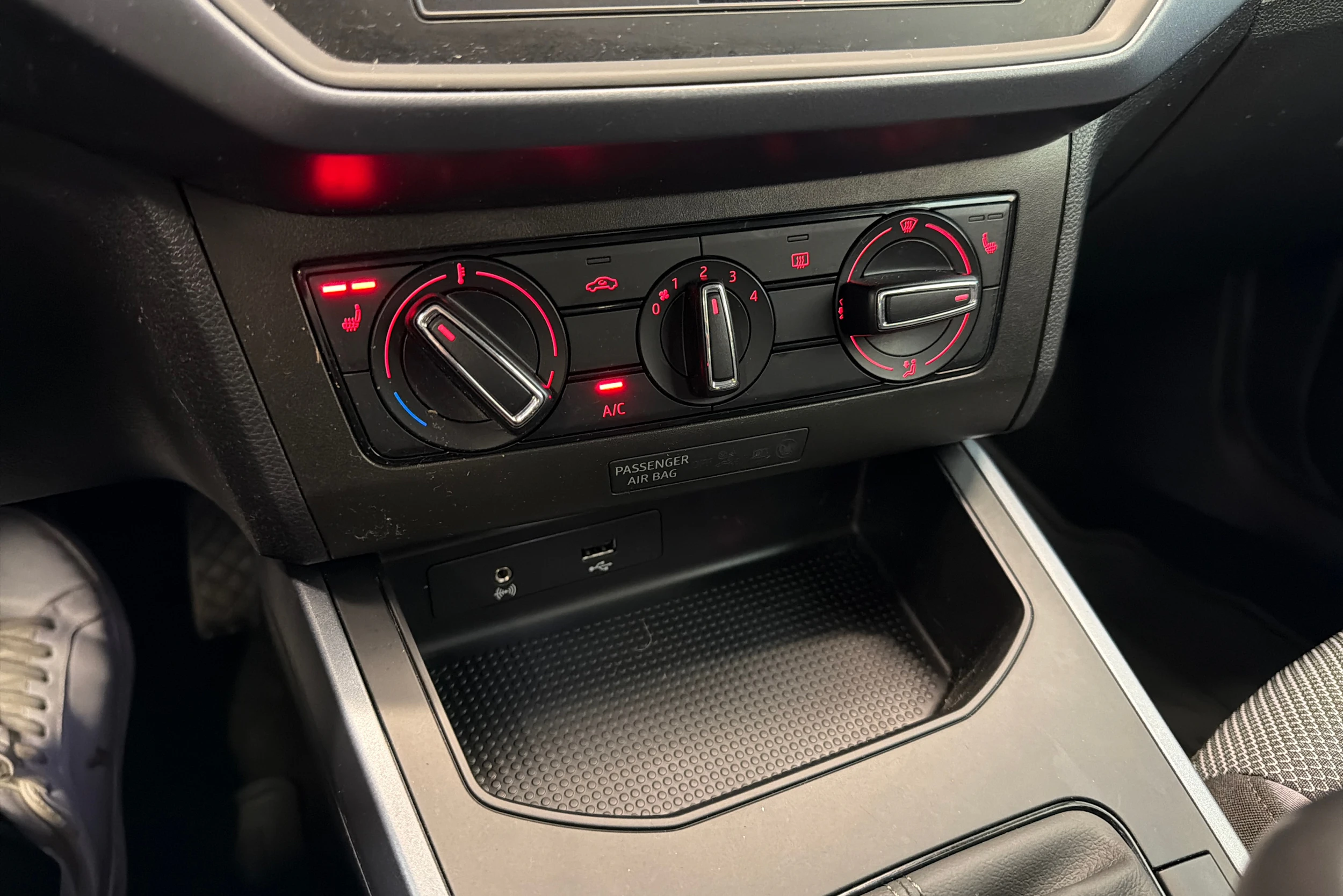 hopea SEAT Arona 2020 kuva 20.