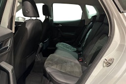 valkoinen SEAT Arona 2020 kuva 10.