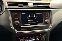 valkoinen SEAT Arona 2020 kuva 20.