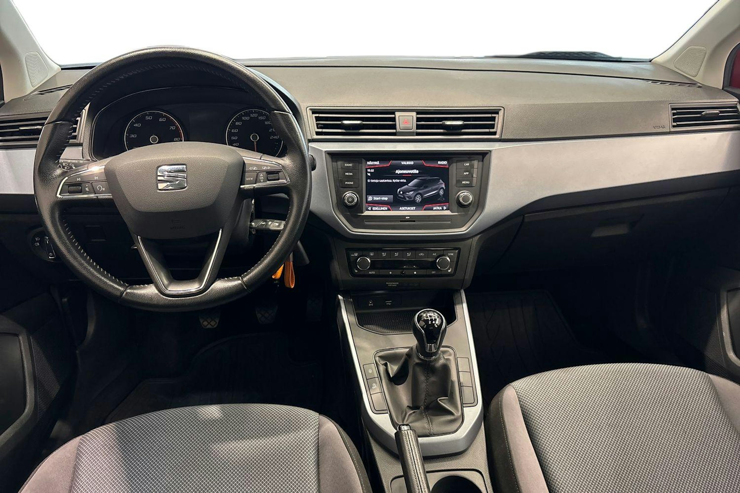 met. punainen SEAT Arona 2020 kuva 7.