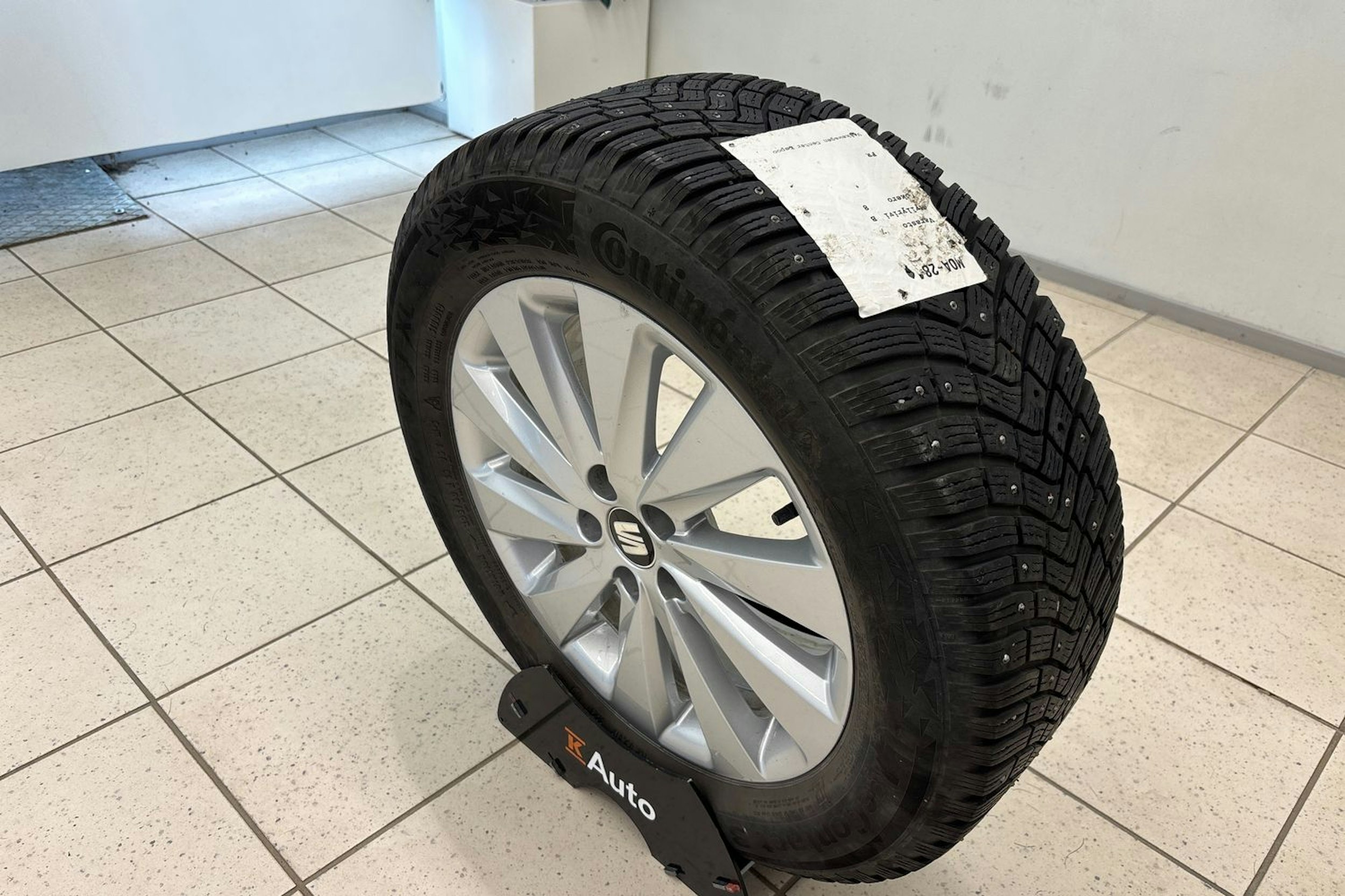 met. punainen SEAT Arona 2020 kuva 10.