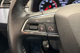 met. punainen SEAT Arona 2020 kuva 13.