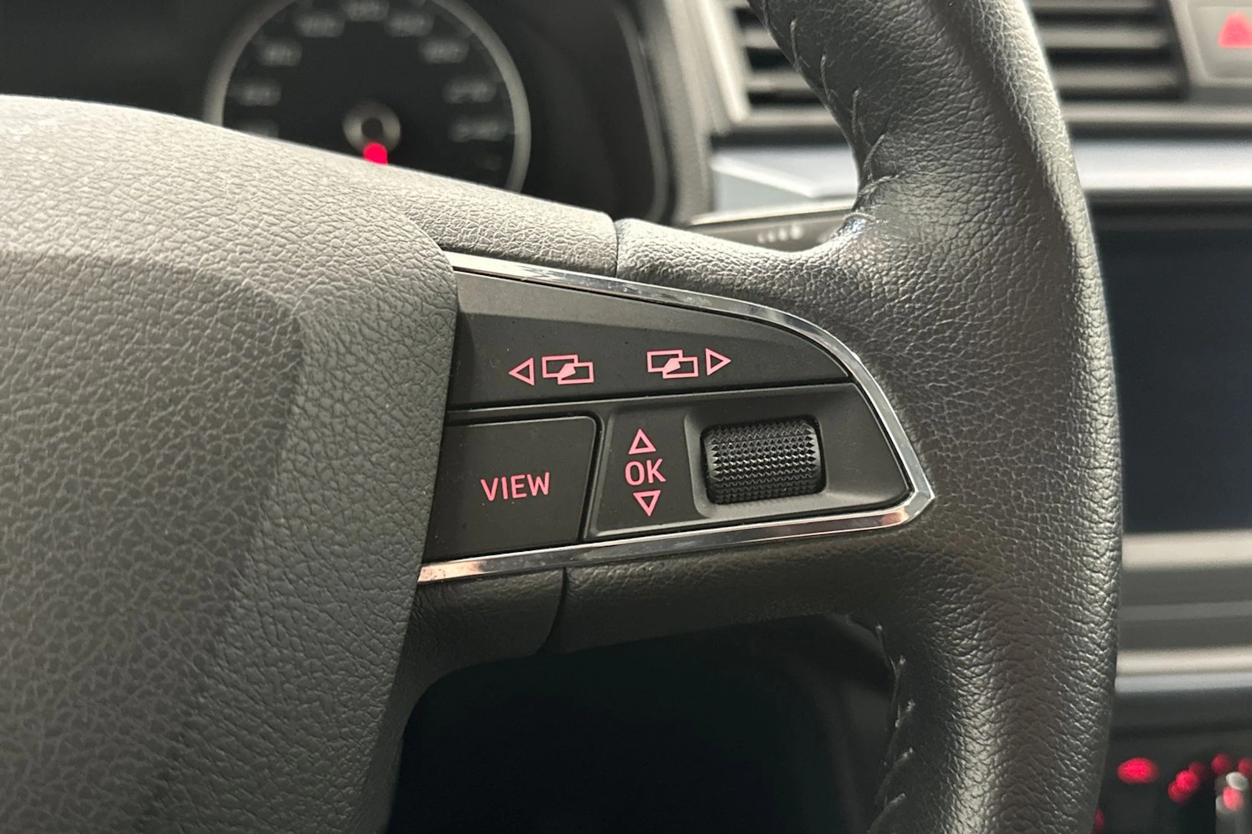 musta SEAT Arona 2020 kuva 17.