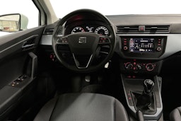 Valkoinen SEAT Arona 2021 kuva 9.