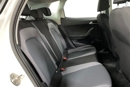 Valkoinen SEAT Arona 2021 kuva 10.
