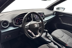 vihreä SEAT Arona 2021 kuva 3.