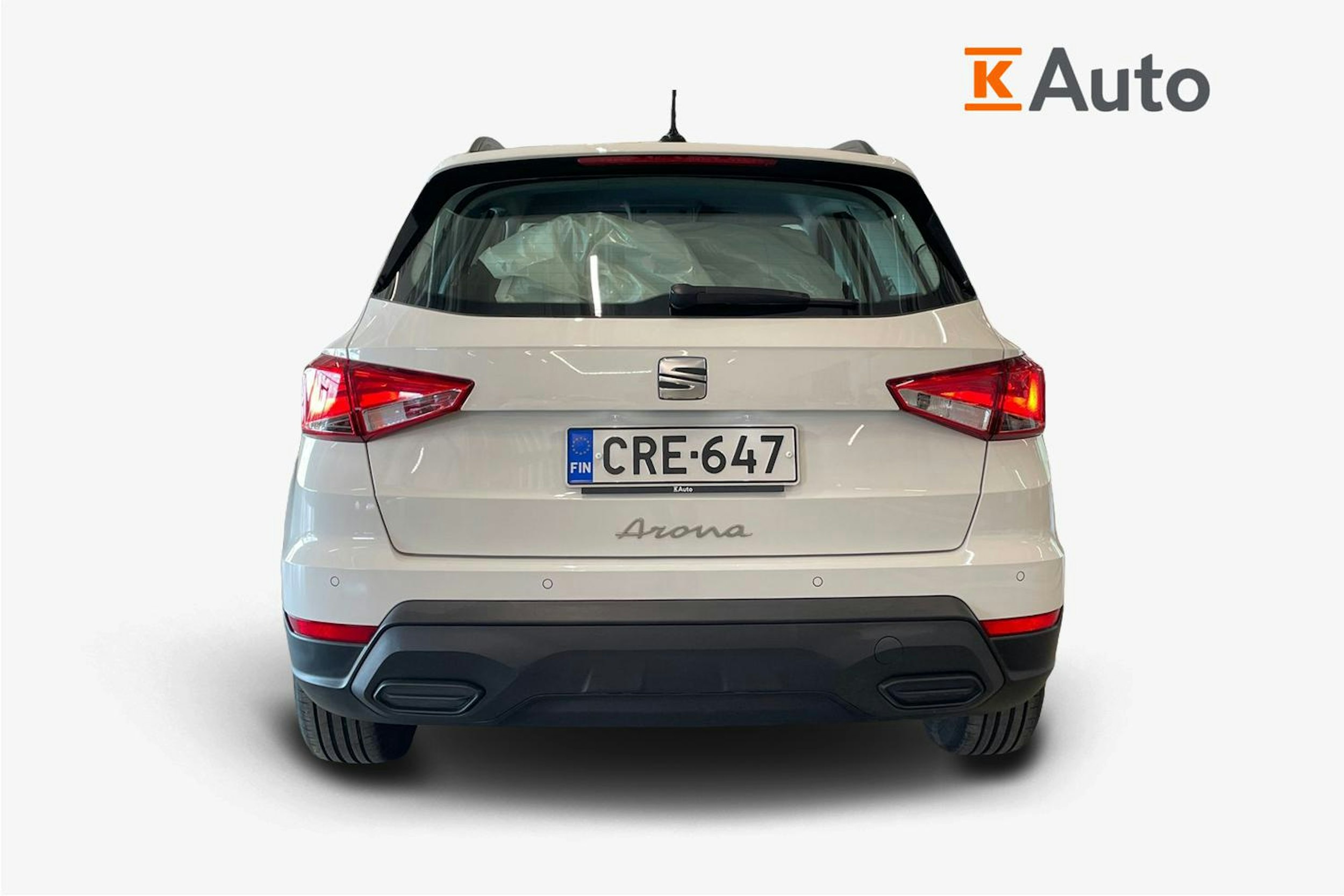 valkoinen SEAT Arona 2022 kuva 3.
