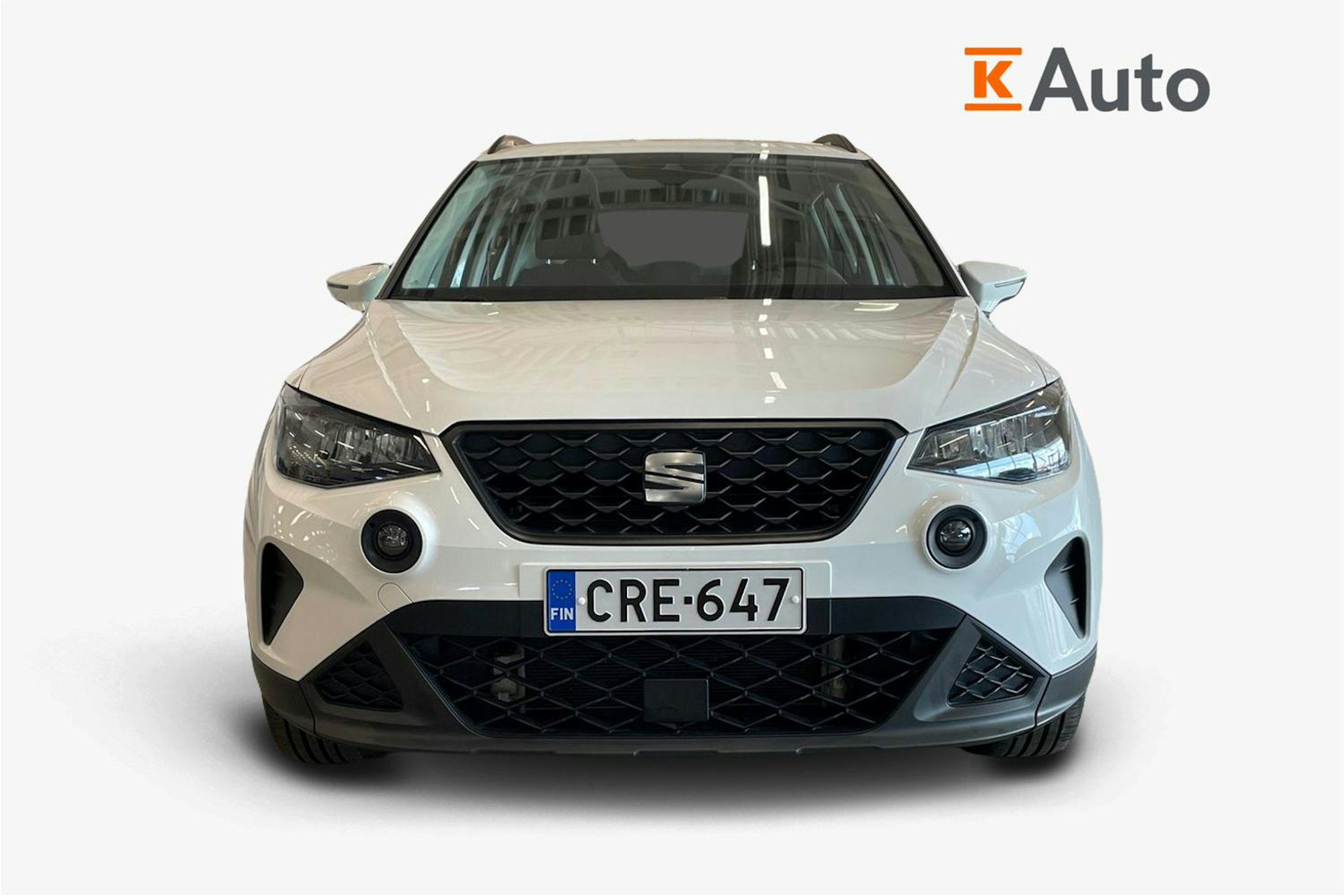 valkoinen SEAT Arona 2022 kuva 5.