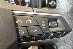 valkoinen SEAT Arona 2022 kuva 16.