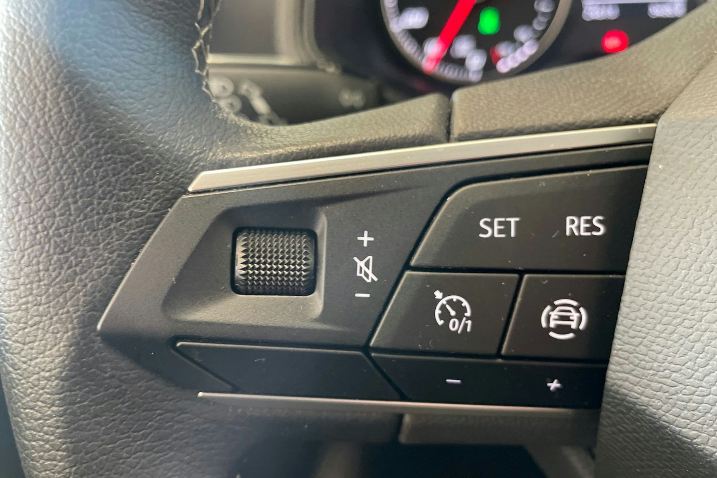 valkoinen SEAT Arona 2022 kuva 17.