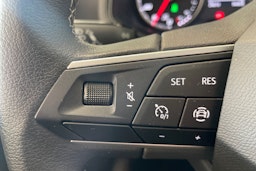 valkoinen SEAT Arona 2022 kuva 17.
