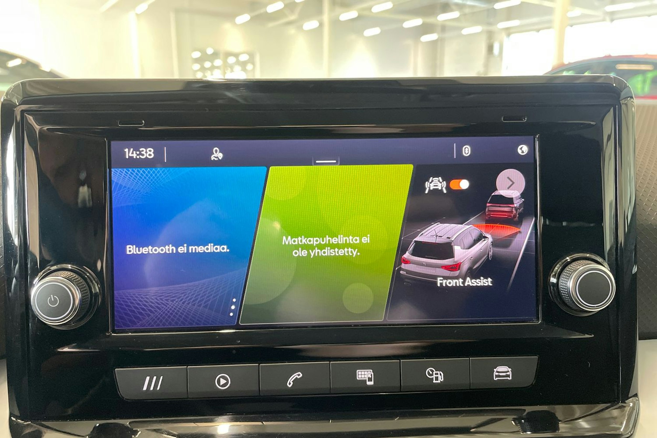 valkoinen SEAT Arona 2022 kuva 21.